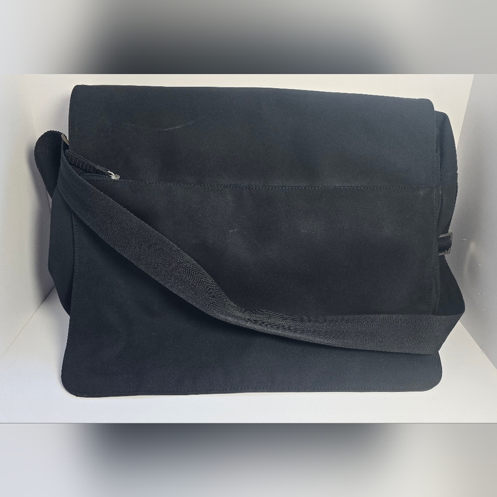 Gap messenger bag black